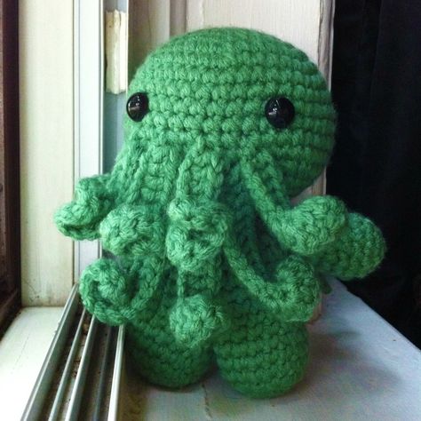 Crochet Pour Halloween, Patron Crochet, Crochet Mignon, Confection Au Crochet, Chale Crochet, Halloween Crochet, Yarn Projects, Diy Baby, Cthulhu