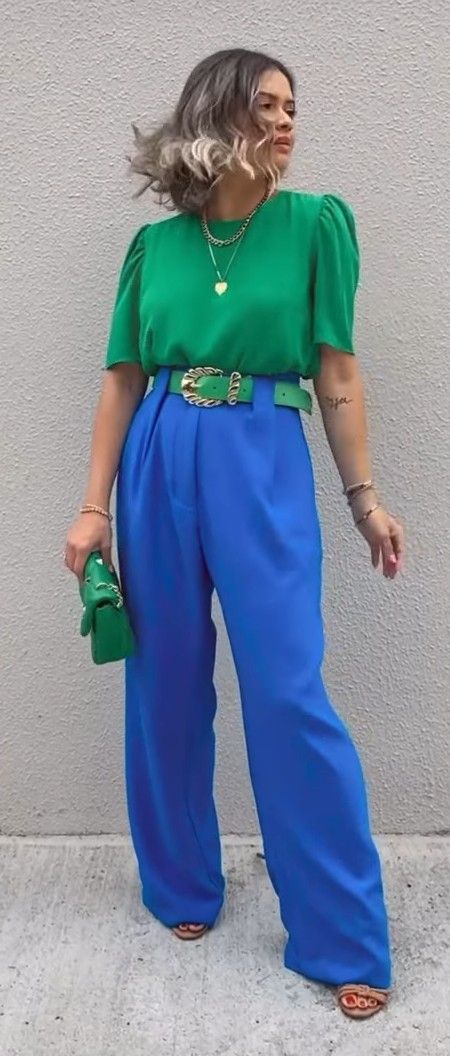 Royal Blue Business Casual, Royal Blue Linen Pants Outfit, Bright Blue Dress Pants Outfit, Bright Blue Trousers Outfit, Green And Blue Outfits For Women, Blue Pantalon Outfit, Royal Blue Color Combinations Outfits, Royal Blue Trousers Outfit, Outfits Con Azul Rey