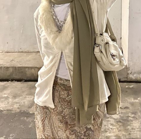 Hijabi Y2k Fashion, Hijabi Fits, Hijabi Fashion Casual, Modesty Fashion, Muslim Fashion Outfits, Hijab Fashion Inspiration, Hijabi Fashion, Modest Fashion Outfits, Outfit Inspo Fall