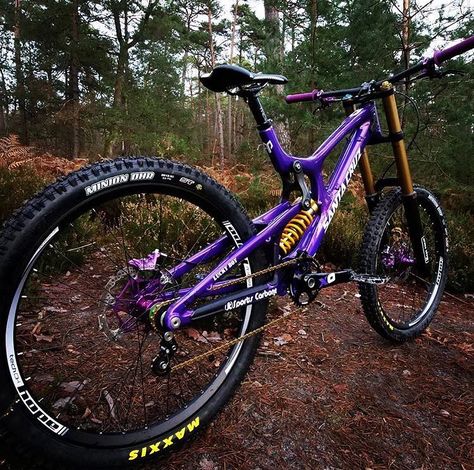 Santa Cruz Mtb, Santa Cruz V10, Mt Bike, Cycling Pictures, Bicycle Mountain Bike, Downhill Bike, Downhill Mtb, Urban Bike, Mtb Bike Mountain