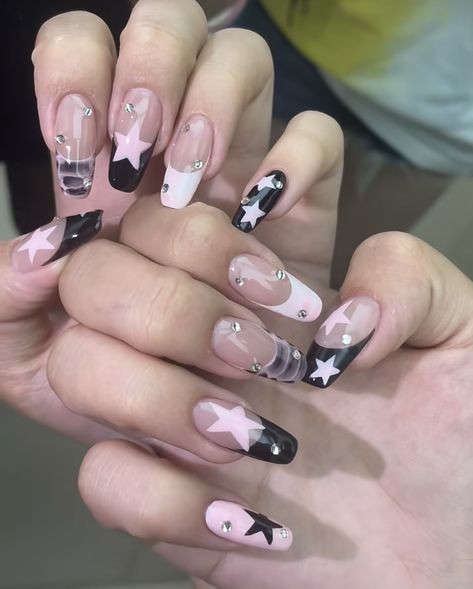 Kuromi Nails Simple, Emo Nails Ideas, Rave Nails, Super Cute Nails, Airbrush Nails, Winter Nails Acrylic, Pretty Gel Nails, Really Cute Nails, Nails Only