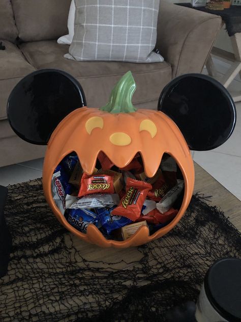 Disney Halloween Candy Bowl from @shopdisney Halloween Candy Bowl Aesthetic, Candy Bowl Ideas Home, Candy Bowl Ideas, Halloween Moodboard, Bowl Aesthetic, Halloween Candy Bowl, Idle Game, Bowl Ideas, Food Drinks Dessert