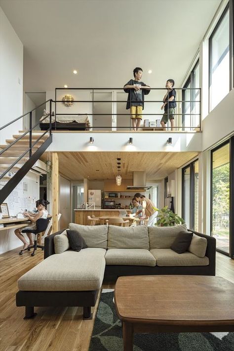 Tiny house rare Lofted House Design, Mezzanine Ideas Interior Design, Small Loft Apartment Decorating, Mezanine Interior Design, Mezzanine House Design, Living Room With Mezzanine, Small Loft House, Modern Loft House, Small Loft Apartments