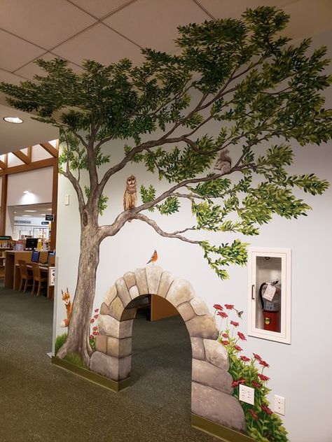 New Mural at the WT Bland Mount Dora Library — Christine Peloquin Library Murals Elementary, Library Wall Mural, Send Activities, Swiftie Bedroom, Book Mural, Tree Design On Wall, Fairy Mural, Library Mural, Library House