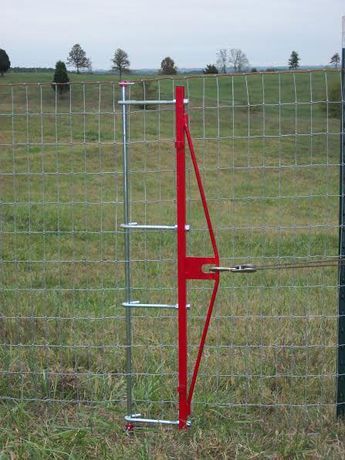 Fence Stretcher, Fencing Tools, Livestock Fence, Types Of Fences, Wooden Pallet Furniture, Fence Styles, Building A Fence, Front Yard Fence, Farm Fence