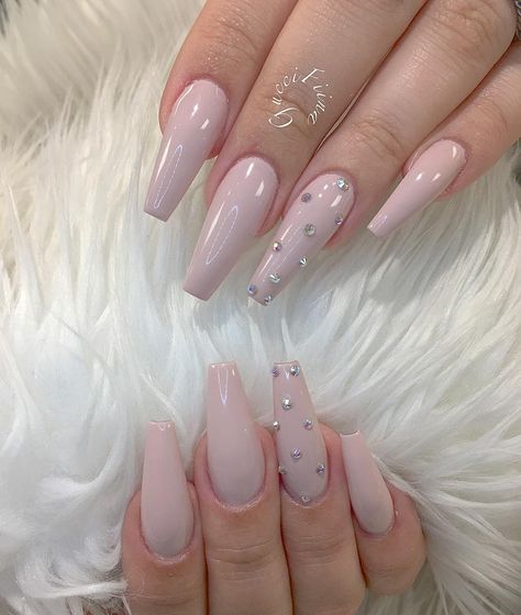 Pink And Rhinestone Nails, Pink Nails Gems, Pink Nails With Gems, Simple Rhinestone Nails, Pink Rhinestone Nails, Lavender Nails, Nails Now, Shine Nails, Simple Acrylic Nails