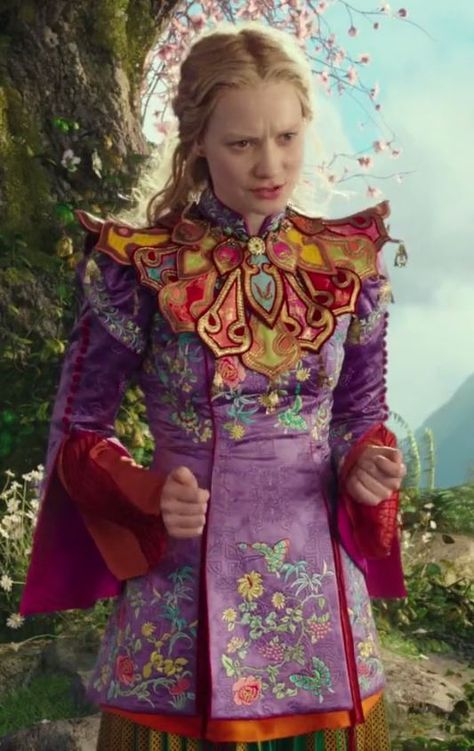 Alice through the Looking Glass: Alice Colleen Atwood, Alice In Wonderland Aesthetic, Mia Wasikowska, Alice In Wonderland Costume, Wonderland Costumes, Alice Madness, Alice In Wonderland Party, Fantasy Costumes, Wonderland Party