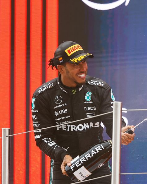 Lewis Hamilton Formula 1, F1 Lewis Hamilton, Spanish Grand Prix, F1 Driver, Still I Rise, Nico Rosberg, Formula Racing, Amg Petronas, Shirts Ideas