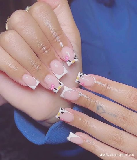 Nails Ideas Medium Length, Nail Inspo Square Medium, Nail Inspo Medium Length, Girly Acrylic, Fake Nails Designs, White French Tip, Girly Acrylic Nails, Really Cute Nails, Simple Nail