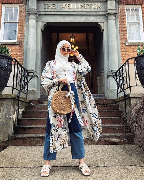 Kimono Cardigan Outfit, Cardigan Outfit Hijab, Summer Hijab Outfits, Cardigan Hijab, Cardigan Outfit Summer, Hijab Outfit Ideas, Outfit Ideas Hijab, Summer Night Outfit, Hijab Trends