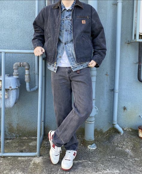 Vintage Carhartt Jacket Outfit Men, Hipster Aesthetic Men, Mens Workwear Aesthetic, Oversized Carhartt Jacket Outfit, Carhartt Detroit Jacket Outfit Men, Detroit Jacket Outfit Men, Black Carhartt Jacket Outfit, Carhartt Jacket Aesthetic, Carhartt Mens Outfits