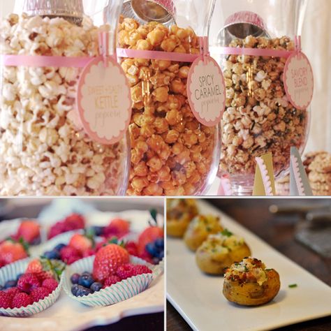 Baby Shower Bites: 9 Great Ideas For Nibbles and Noshes Fingerfood Baby, Decoration Buffet, Boys Food, Pop Baby Showers, Boy Baby Shower Ideas, Baby Shower Treats, Baby Finger Foods, Popcorn Bar, Sprinkle Baby Shower