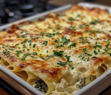 Cheesy Layers of Goodness: Chicken Spinach Artichoke Lasagna Recipe You’ll Love - NewsBreak Chicken Spinach Artichoke Lasagna, Spinach Artichoke Lasagna, Chicken Spinach Artichoke, Artichoke Lasagna, Chicken Subs, Lemon Loaf Recipe, Easy Swaps, Garlic Parmesan Potatoes, Jacques Pepin