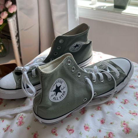 Brand New, Never Worn. Size 10.5 Women’s And 8.5 Men’s. Super Cute, Comfy And Casual Cottage Core Converse, Purple Platform Converse, Converse Verdes, Light Green Converse, Sage Green Converse, Converse Verde, Olive Green Converse, Colored Converse, Cute Converse Shoes