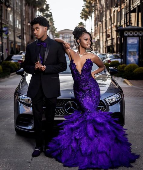 Black Prom Men, Couple Prom Outfits, Purple Prom Suit, Prom Couples Outfits, Couple Prom, Trumpet Prom Dress, Prom Men, Prom Pictures Couples, Prom Picture Poses