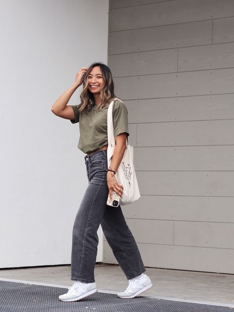 Olive Green Shirt And Jeans Outfit, Olive Green Tshirt Outfit For Women, Olive Green Tee Outfit, Green Tee Shirt Outfit, Olive Converse Outfit, Olive Green Shirt Outfit Women Summer, Black Jeans Green Shirt Outfit, Olive Green Blouse Outfit Work, Olive Tshirt Outfits