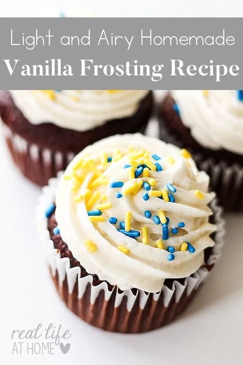 Almond Buttercream Frosting Recipe, Vanilla Frosting Recipe, Homemade Vanilla Frosting, Vanilla Frosting Recipes, Fluffy Light, Chocolate Raspberry Cake, Baking Fun, Buttercream Frosting Recipe, Yummy Dessert