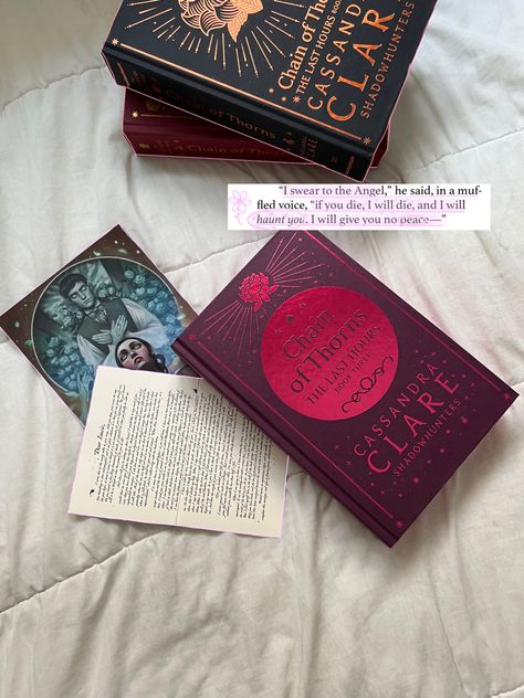 special edition illumicrate waterstones fairyloot chain of thorns cassandra clare james herondale cordelia carstairs Chain Of Thorns Cassandra Clare, Chain Of Thorns, James Herondale, Cordelia Carstairs, Bookstagram Ideas, The Last Hours, Cassandra Clare Books, Minimalist Makeup, Last Hours