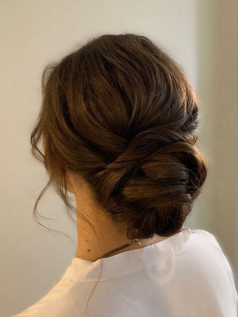 Wedding Updo Brunette Classy, Retro Bridal Updo, Wedding Hair With Bangs Updo, Classy Wedding Updo, Updo With Bangs Wedding, Formal Updo With Bangs, Ball Updo, Classic Wedding Updo, Bridesmaid Updos