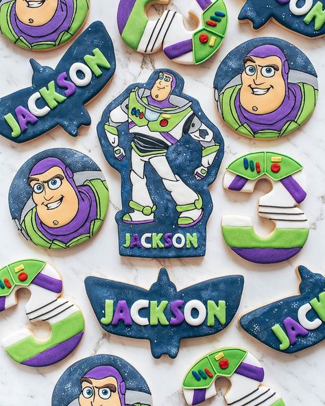 Custom Cookies in Perth on Instagram: “I absolutely LOVED creating this set of Buzz Lightyear cookies! I felt so inspired by the set that I did up a surprise full body character…” Lightyear Cookies, Buzz Lightyear Cookies, Full Body Character, Buzz Lightyear Birthday Party, Toy Story Cookies, Buzz Lightyear Birthday, Disney Cookies, Toy Story Theme, 30th Birthday Decorations