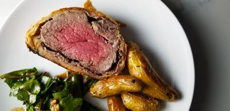 Tyler Florence Recipes, Grilled Beef Tenderloin, Popeyes Chicken, Beef Entrees, Beef Wellington Recipe, Tyler Florence, Elegant Dinners, 2023 Food, Holiday Hosting