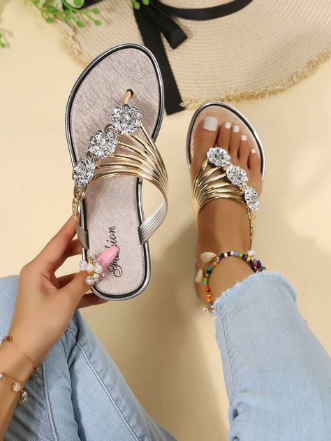 Womens Strappy Sandals, Rhinestone Flats, Outdoor Slippers, Elegante Casual, Beach Slippers, Gold Sandals, Womens Sandals Flat, Casual Sandals, Monokini