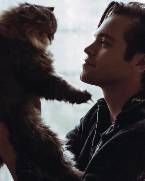 Supernatural's Alexander Calvert Has the Greatest Cat Instagram on the Internet | from Elle.com Lord Tyrion, Alexander Calvert, Supernatural Wallpaper, Supernatural Pictures, Odaiba, Supernatural Cast, Supernatural Fandom, Misha Collins, Super Natural