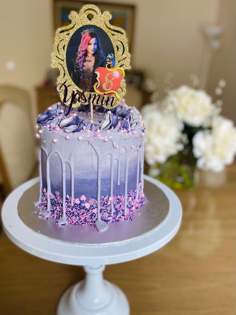 Decendants Birthday Cakes, Descendants Cake Ideas Birthday, Decendents Cake Ideas, Decendants Cake Ideas, Descendants Party Ideas Cake, Descendants Birthday Cake Mal, Descendants Cake Ideas, Descendants Cakes, Descendants Birthday Cake