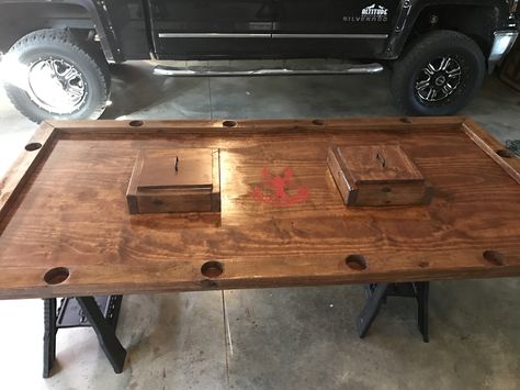 Crawfish Table, Crawfish Boil Party, Saw Horse, Kitchen Help, Crawfish Boil, Homemade Diy, Creative Idea, Diy Valentines Gifts, Wedding Parties