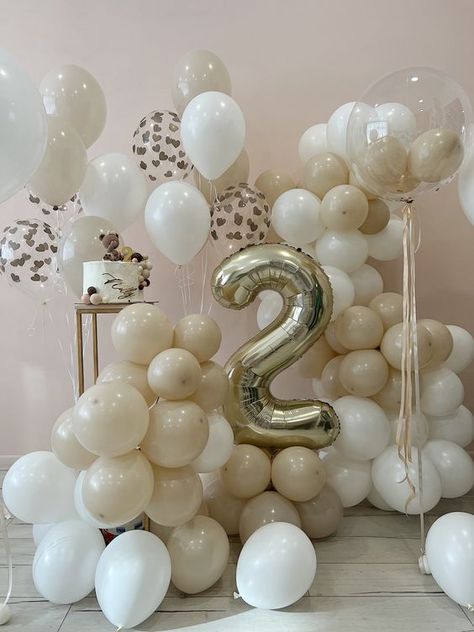 Balloon Birthday Themes, Surprise Birthday Decorations, Balloons Ideas, Candy Bouquet Diy, Simple Birthday Party, Kids Aesthetic, 1st Birthday Cakes, Girl Birthday Decorations