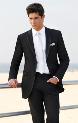 #DBBridalStyle Grooms attire black and white Black Groom Attire, White Jeans For Men, Black Suit White Shirt, White Tie Wedding, White Tuxedo Wedding, Wedding Suits Men Black, Black Groom, White Tux, Black And White Suit