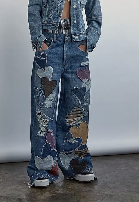 Denim Pants Upcycle, Cool Denim Jeans, Patchwork Ideas Clothes, Denim Rework Ideas, Jeans With Fabric Patches, Patched Jeans Diy Ideas, Diy Mens Fashion, Patchwork Denim Pants, Pant Upcycle