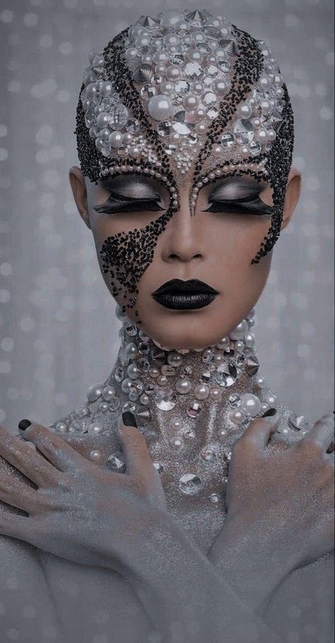 Full body makeup with grey body paint, pearl, and diamond accents. Floral Headshots, Mirror Costume, Futuristic Makeup, Bald Cap, Face Art Makeup, Avant Garde Makeup, Fx Makeup, Crazy Makeup, Eye Makeup Art