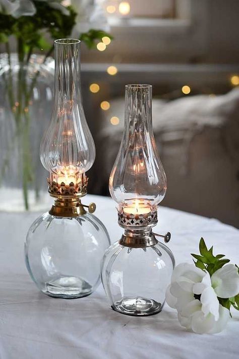 Oil Lamp Decor, Antique Oil Lamps, Kerosene Lamp, Antique Lamps, Gorgeous Glass, Oil Lamp, Lamp Decor, Art Plastique, Oil Lamps