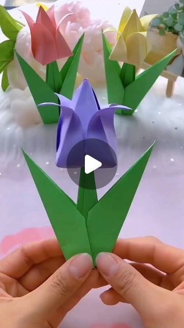 Tulip Origami, Origami Tulip, Flower Origami, Piece Of Paper, Tulip Flower, Food Pin, Origami Easy, Tulips Flowers, Viral Pins