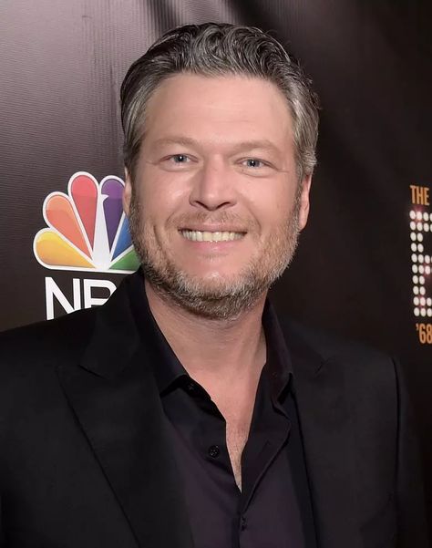 'The Voice': Blake Shelton Delights With 'No Body' Performance 4th Of July Songs, Blake Shelton And Miranda, Blake Sheldon, Blake Shelton And Gwen, Carson Daly, Country Music News, Male Singers, Trace Adkins, Rick Astley