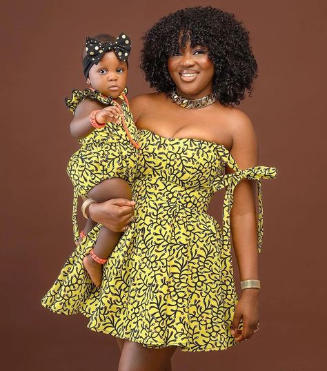 Mummy And Daughter Same Dress, Mummy And Daughter, Child Fashion, African Print Fashion Dresses, African Print Fashion, African Print, Fashion Prints, Kids Fashion, Fashion Dresses