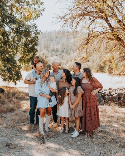 family photos are a favorite of mine because they truly are so special. it’s the memories that you make and you get to remember those times looking back at these photos whether it’s a week from now or even 10 years later. they’ll always be cherished. #family #familyphotos #familyphotography #familyphotographer #californiaphotographer #sacramentophotographer #truckeephotographer #auburnphotographer #grassvalleyphotographer #photographer #photography Family Photos In Woods, Large Family Photo Outfits, Large Family Pictures, Fam Pics, Large Family Photos, Grass Valley, Family Pics, Family Photo Outfits, Wardrobe Ideas