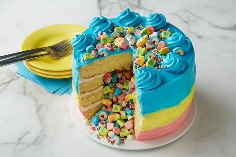 Lucky Charm Cake, Lucky Charms Marshmallows Only, Lucky Charms Cake, Leprechaun Rainbow, Rainbow Layer Cake, Lucky Charms Treats, Rainbow Layer Cakes, Betty Crocker Cake, Lucky Charms Marshmallows