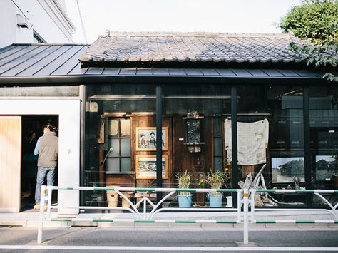 The Hipster’s Guide to Tokyo - Bloesem article for  Condé Nast Traveler Japanese Neighborhood, Tokyo Neighborhoods, Tokyo Travel Guide, Japan Holidays, Tokyo Japan Travel, Visit Tokyo, Go To Japan, Japan Travel Guide, Tokyo Travel