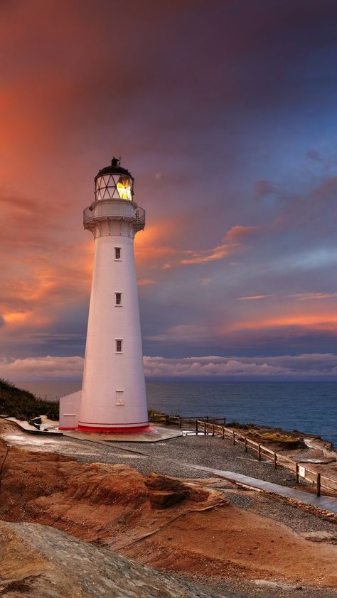 Lighthouse Inspiration, Lighthouses Photography, Lighthouse Photos, Lighthouse Painting, Lighthouse Keeper, Lighthouse Pictures, Lighthouse Art, Wellington New Zealand, Beautiful Lighthouse