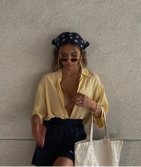 cr: @thenudefox on Instagram Summer Outfit Inspo Aesthetic 2023, Winery Outfit Spring, Houseparty Outfits, Winery Outfit, Smart Method, Ibiza Outfits, Italian Riviera, Looks Street Style, Mode Inspo