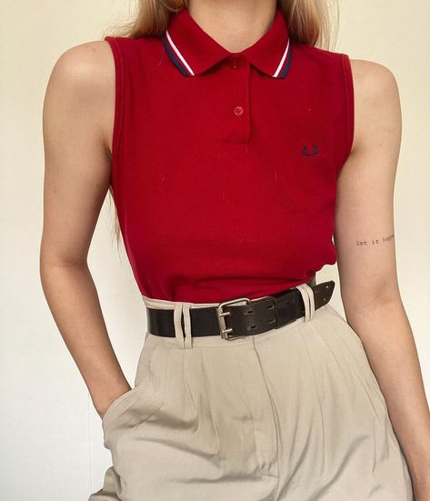 Polo Outfits For Women, Red Sleeveless Top, Polo Shirt Outfits, Fashionable Work Outfit, Classy Outfits For Women, Fashion Attire, 가을 패션, Outfit Inspo Fall, Basic Outfits