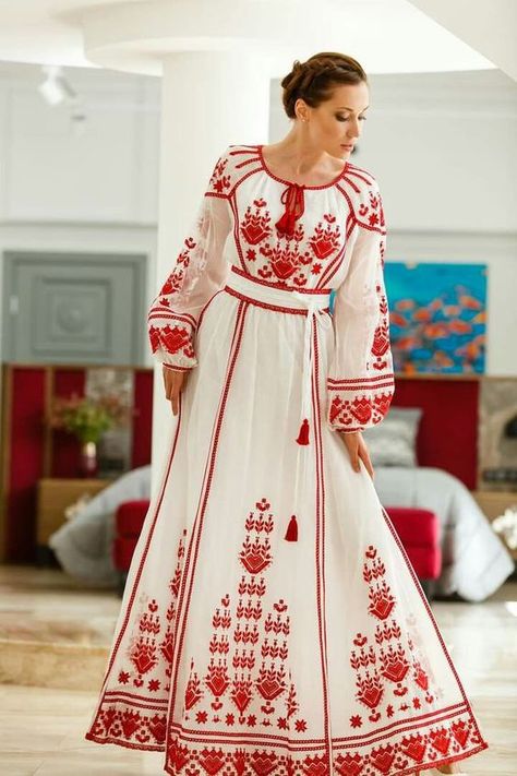 Vyshyvanka Wedding Dress, Embroidered Dress Shirt, Polish Traditional Costume, Vyshyvanka Dress, Off White Wedding Dresses, Clothes Embroidery Diy, Mexican Fashion, Long Kurti Designs, Fashion Top Outfits