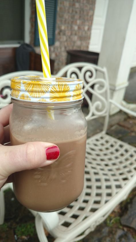 Nutrisystem Recipe: Chocolate Iced Coffee With Protein Shake Protein Shake In Coffee, Nutrisystem Shake Recipes, Peanut Butter Coffee Protein Shake, Blended Coffee Protein Shake, Nutrisystem Tips, Protein Shake With Instant Coffee, Chocolate Iced Coffee, Coffee Protein Shake No Banana, Ftdi Recipes