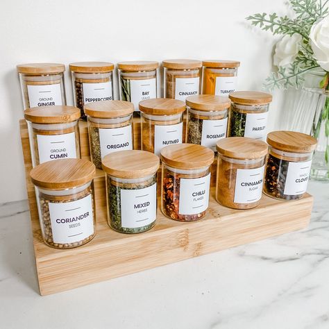 Spice jar 
Kitchen organisation
Pantry hack
Clean kitchen
Clean house Bamboo Spice Jar, Kitchen Pantry Labels, Pantry Jars, Pantry Containers, Basket Labels, Eco Kitchen, Spice Jar Labels, Spice Jar Set, Kids Dining