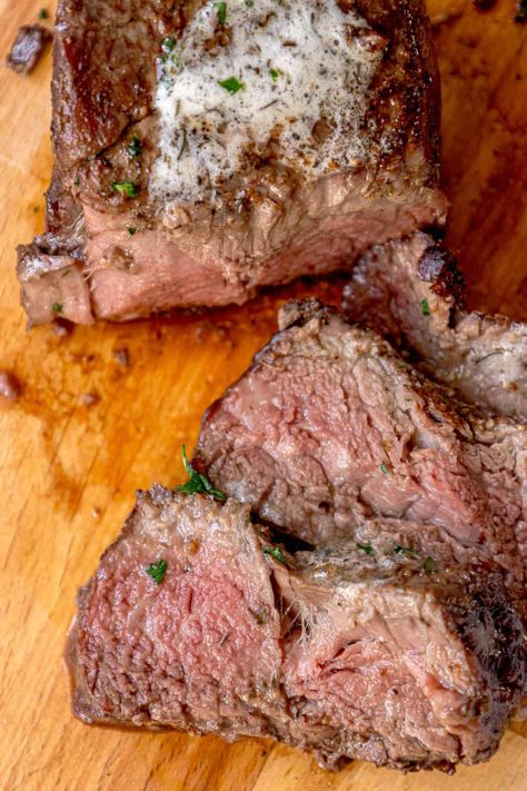 Reverse Sear Filet Mignon - Sweet CS Designs. Reverse Sear Filet Mignon, Filet Mignon Oven, Grilled Paneer, London Broil Recipes, Easy Baked Pork Chops, Baked Ranch Chicken, Mignon Steak, Chicken Wing Recipes Baked, Filet Mignon Steak