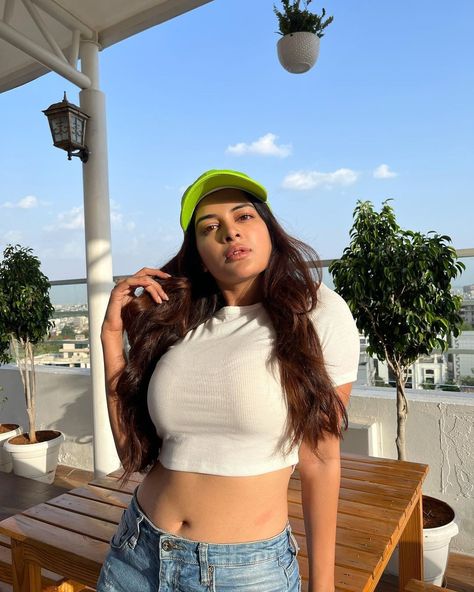 Madhumita Sarcar, Kolkata, Actresses, Crop Tops, Women's Top, Beauty