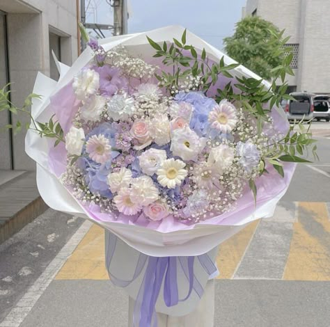 Purple And White Bouquet, Raining Sound, Study Together, Purple Flower Bouquet, Flower Boquet, Purple Bouquets, Lilac Bouquet, Birthday Flowers Bouquet, Light Purple Flowers