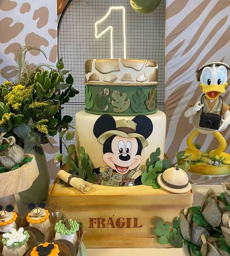 Mickey Mouse Birthday Theme, Safari Birthday Party Decorations, Animals Cake, Mickey Mouse Themed Birthday Party, 2nd Birthday Party For Boys, Mickey Cakes, Minnie Mouse 1st Birthday, Mickey Birthday Party, Mickey Safari